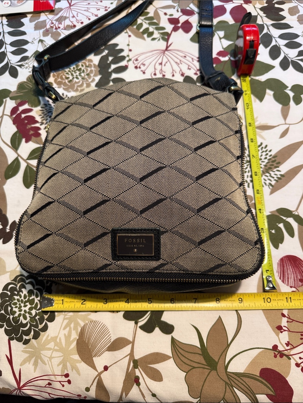 Fossil Preston Tan and Black Crossbody Bag with Diamond Pattern